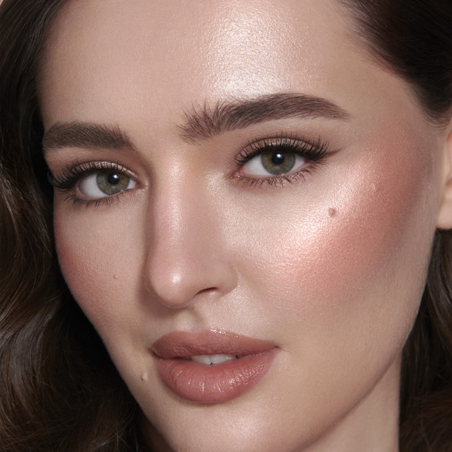 Contorno  liquido Charlotte Tilbury - Fair Medium
